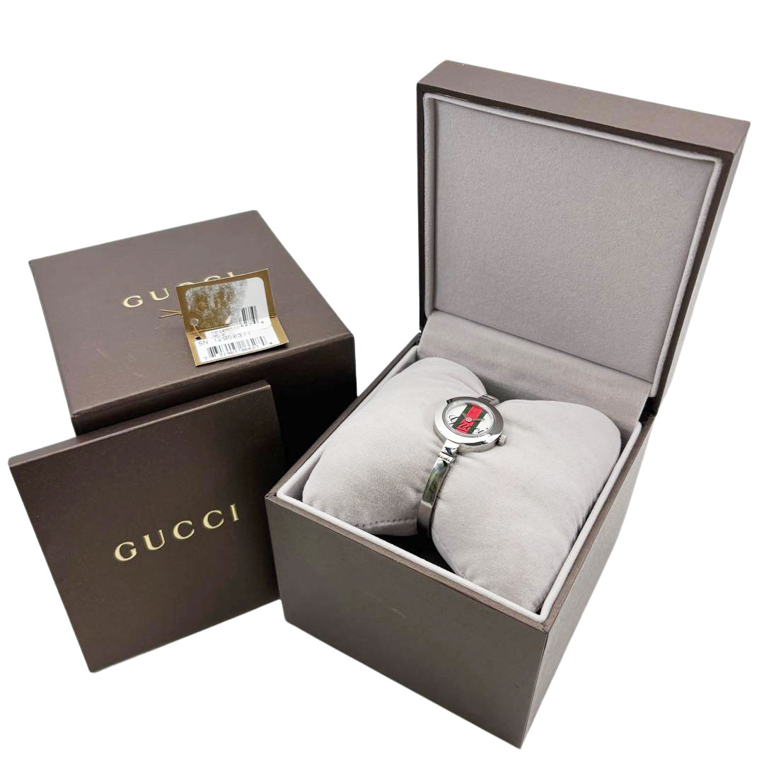 GUCCI グッチ レディース腕時計 バングルウォッチ シェリーライン QZ シルバー 105(YA105520)