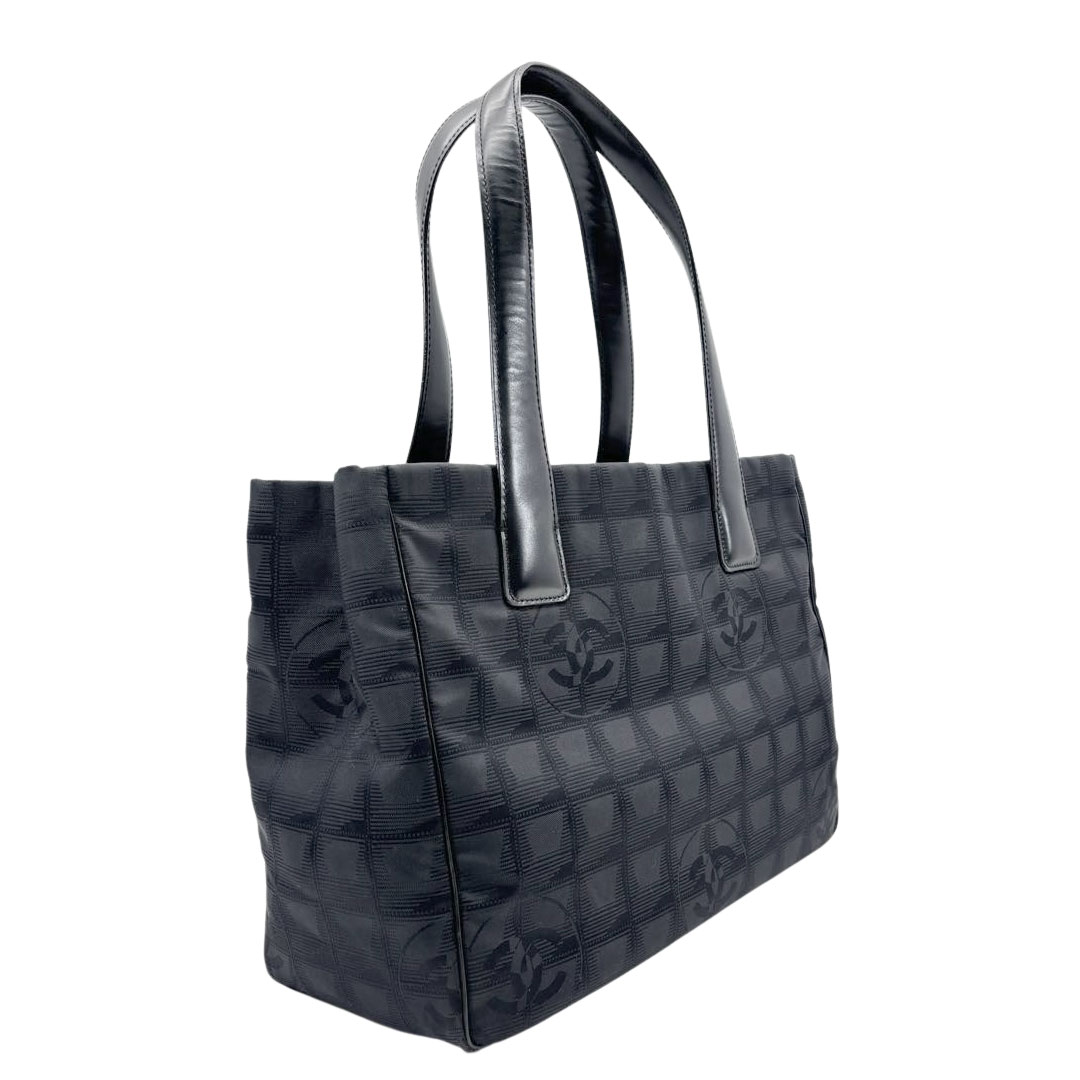 CHANEL シャネル トートバッグ ニュートラベルラインPM ナイロン