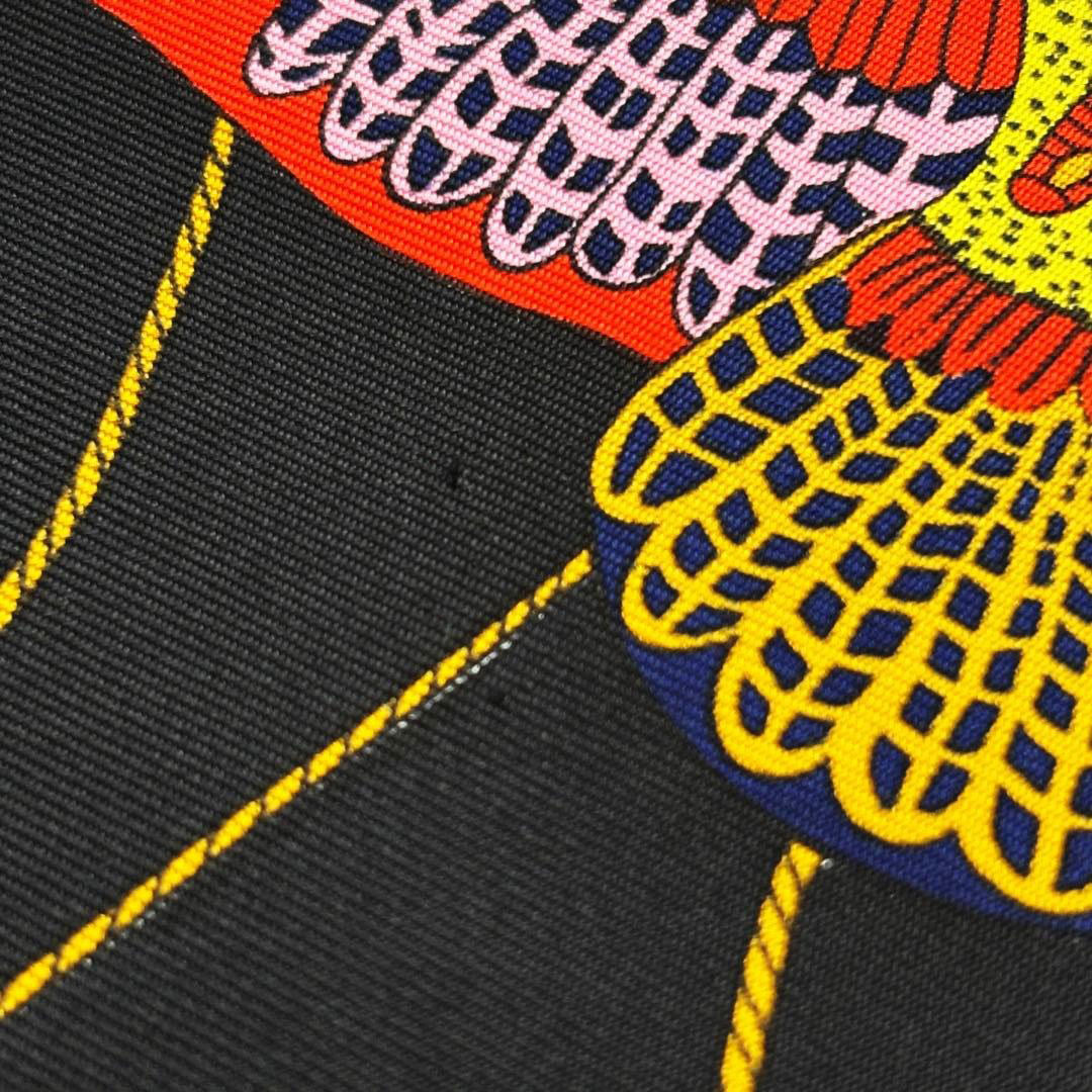 HERMES エルメス スカーフ カレ90 『SOIES VOLANTES(大空に舞うシルク