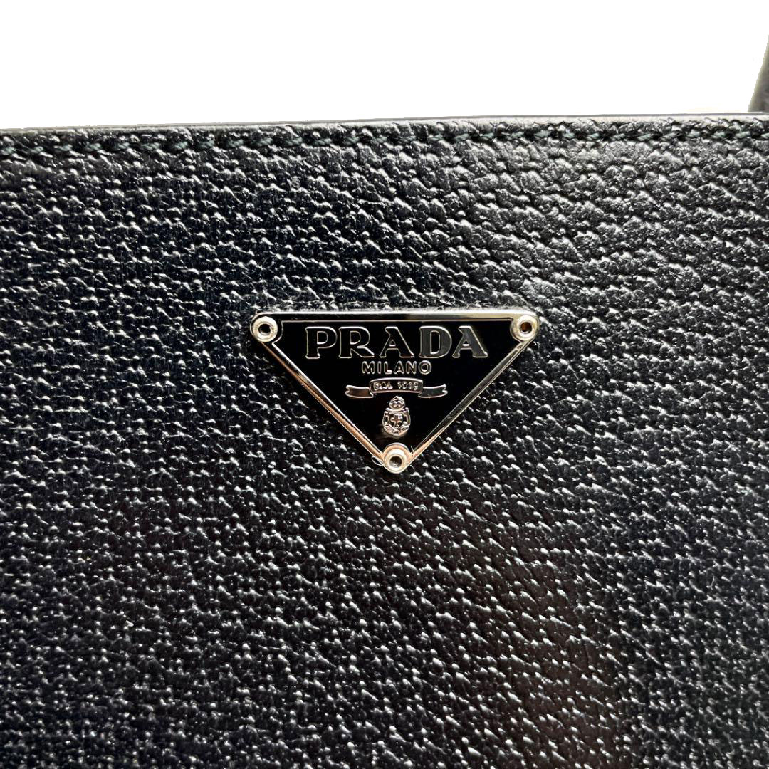 PRADA プラダ トートバッグ レザー ブラック シルバー金具