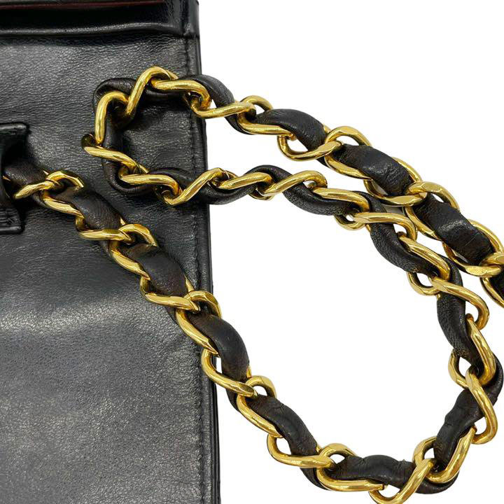 CHANEL シャネル マトラッセ シングルチェーンショルダーバッグ プッシュロック ココマーク ラムスキン ブラック ゴールド金具 2番台