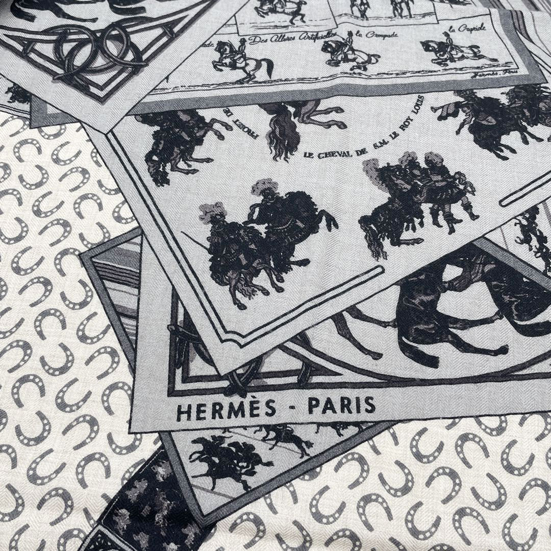 HERMES エルメス ショール ストール カレ140 『A Cheval sur mon Carre(カレの馬に乗って)』 カシミヤ シルク ブラック グレー系