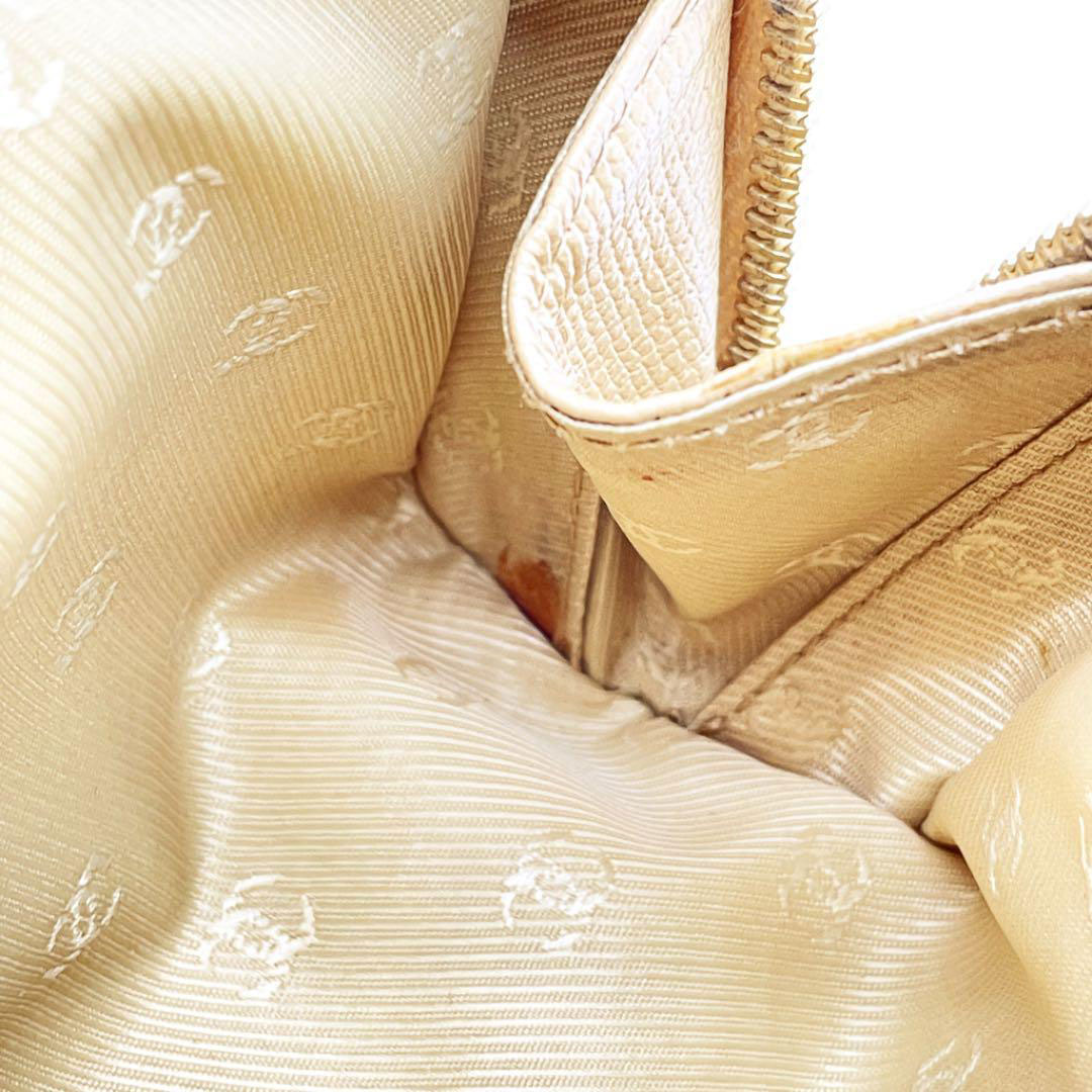 CHANEL シャネル ココボタン メイクポーチ レザー ベージュ 8