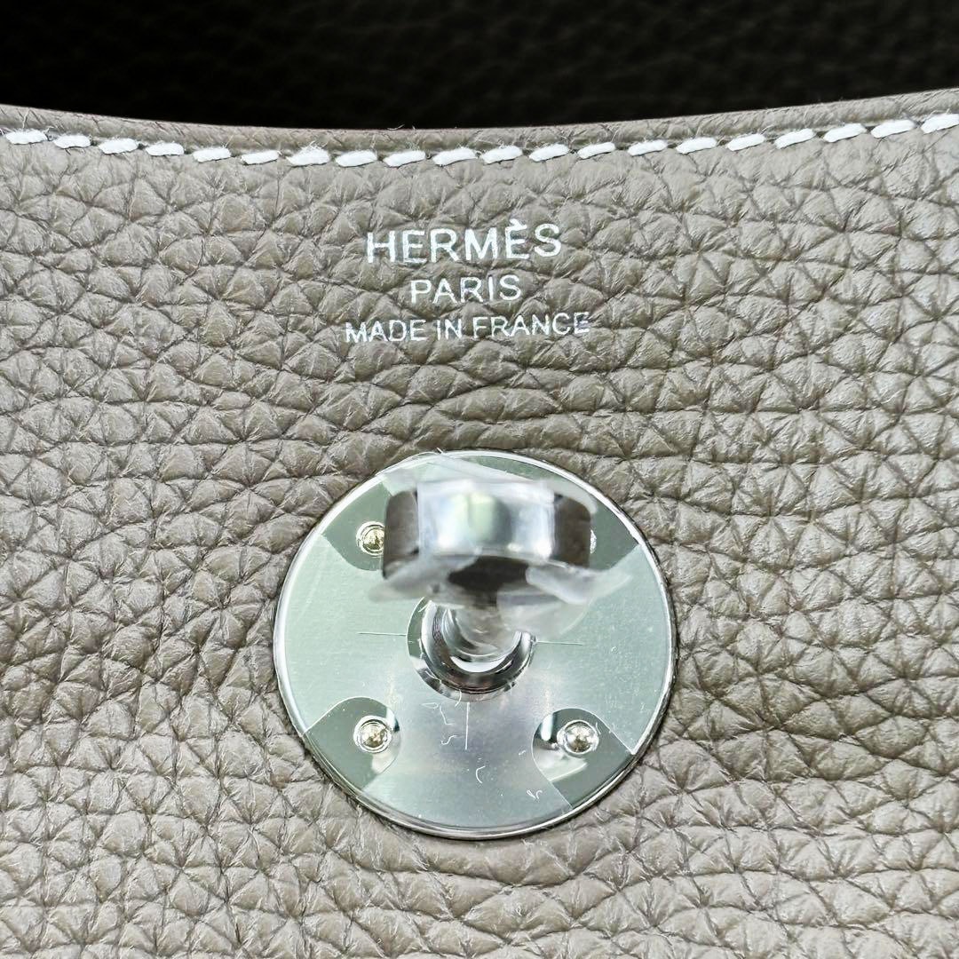 HERMES エルメス ショルダーバッグ リンディ26 トリヨンクレマンス エトゥープ シルバー金具 B刻印