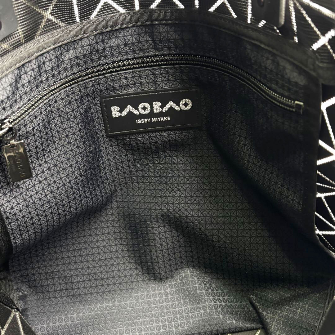 ISSEY MIYAKE BAOBAO イッセイミヤケ バオバオ プリズム トートバッグ 10×10 シルバー BB53AG043