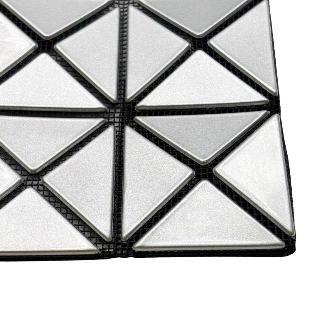 ISSEY MIYAKE BAOBAO イッセイミヤケ バオバオ プリズム トートバッグ 10×10 シルバー BB53AG043