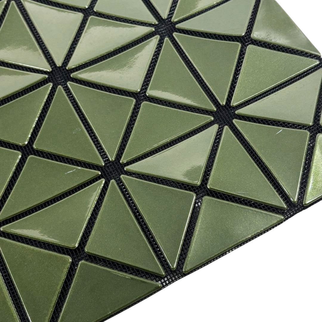 ISSEY MIYAKE BAOBAO イッセイミヤケ バオバオ ルーセント トートバッグ 6×6 グリーン系 BB33-AG283