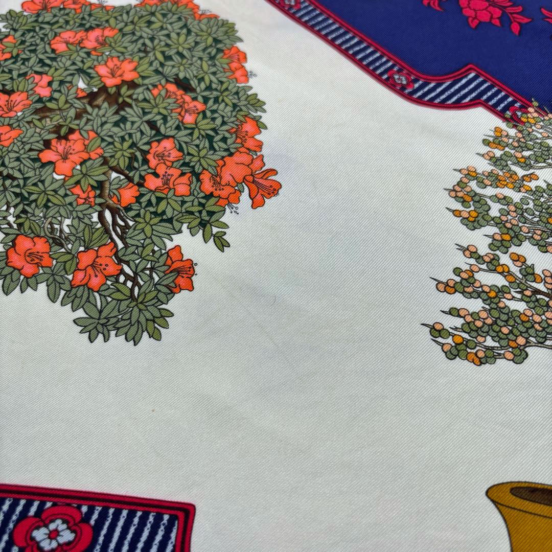 HERMES エルメス スカーフ カレ90 『BONSAI(盆栽、美しき時)』 シルク