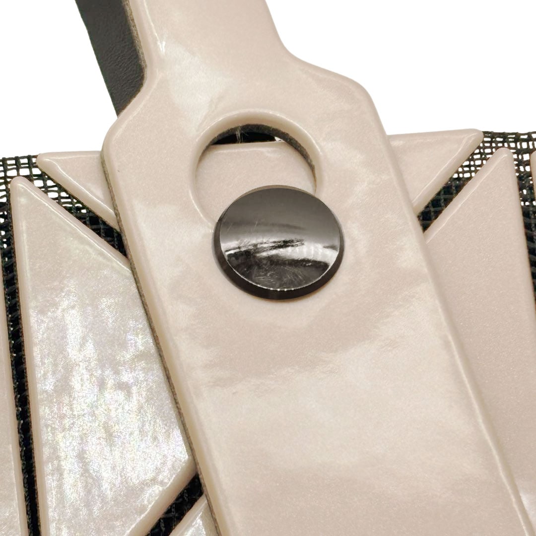 ISSEY MIYAKE BAOBAO イッセイミヤケ バオバオ ルーセント トートバッグ 6×6 ピンクベージュ BB01AG053
