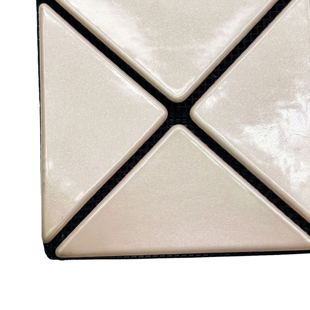 ISSEY MIYAKE BAOBAO イッセイミヤケ バオバオ ルーセント トートバッグ 6×6 ピンクベージュ BB01AG053