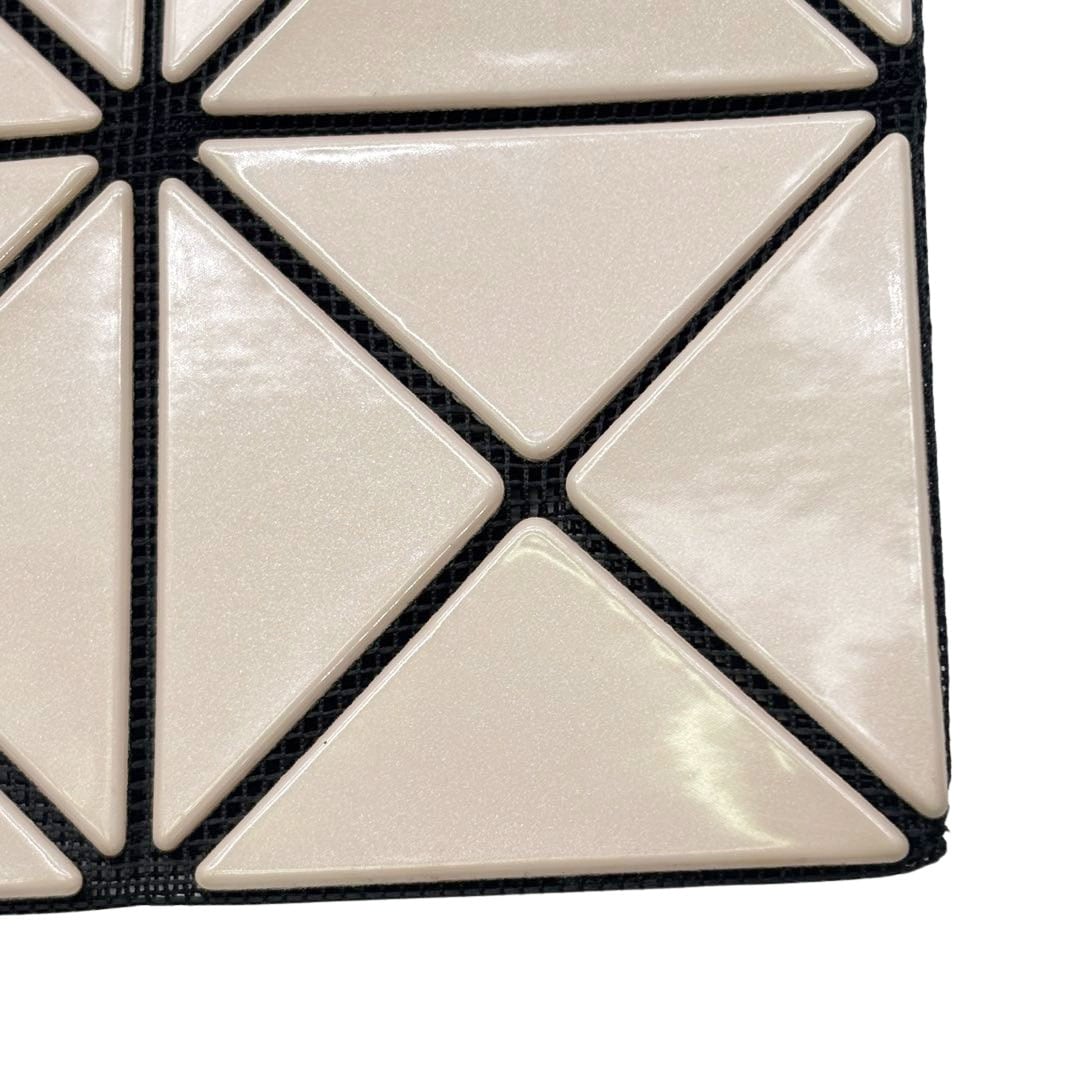 ISSEY MIYAKE BAOBAO イッセイミヤケ バオバオ ルーセント トートバッグ 6×6 ピンクベージュ BB01AG053