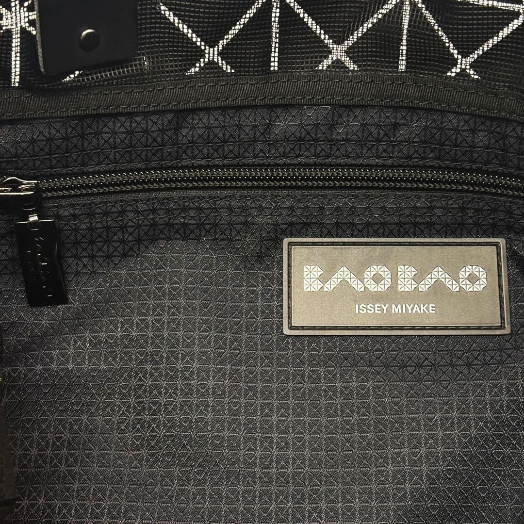 ISSEY MIYAKE BAOBAO イッセイミヤケ バオバオ プリズムマット トートバッグ 10×10 ブルーグリーン BB33AG513