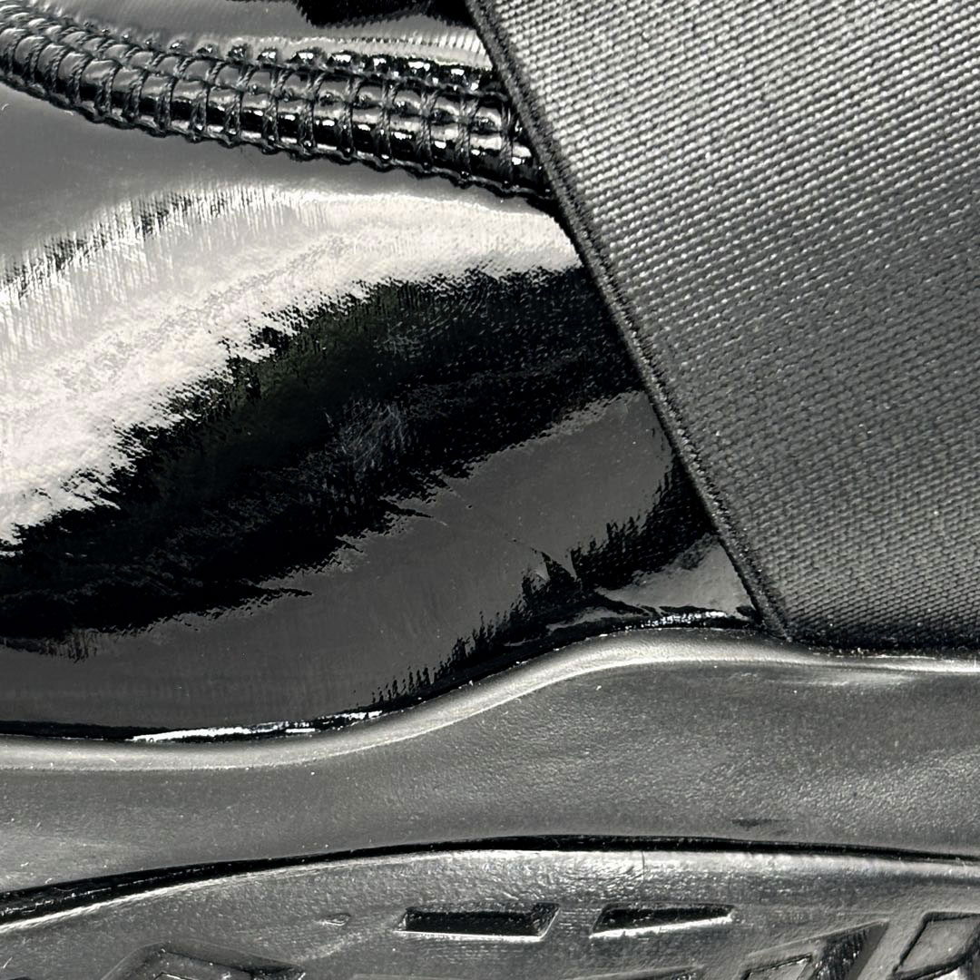ROGER VIVIER ロジェヴィヴィエ ヴィヴラン スニーカー 40(約27.0cm) パテントレザー ビジュー ブラック