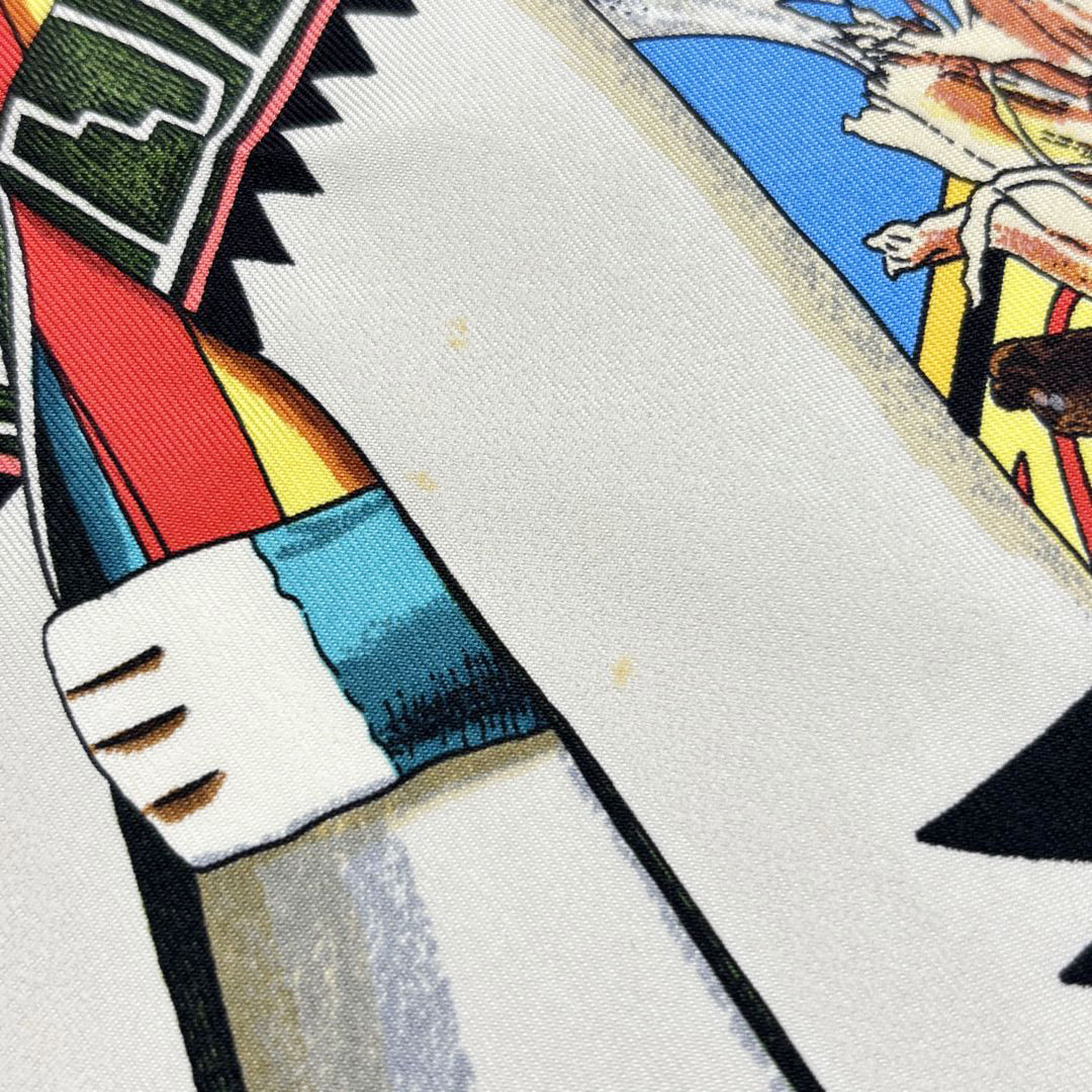 エルメス　スカーフ　カレ　90 kachinas カチナ HERMES エルメス スカーフ カレ90 『Kachinas (カチナ民族)』 シルク