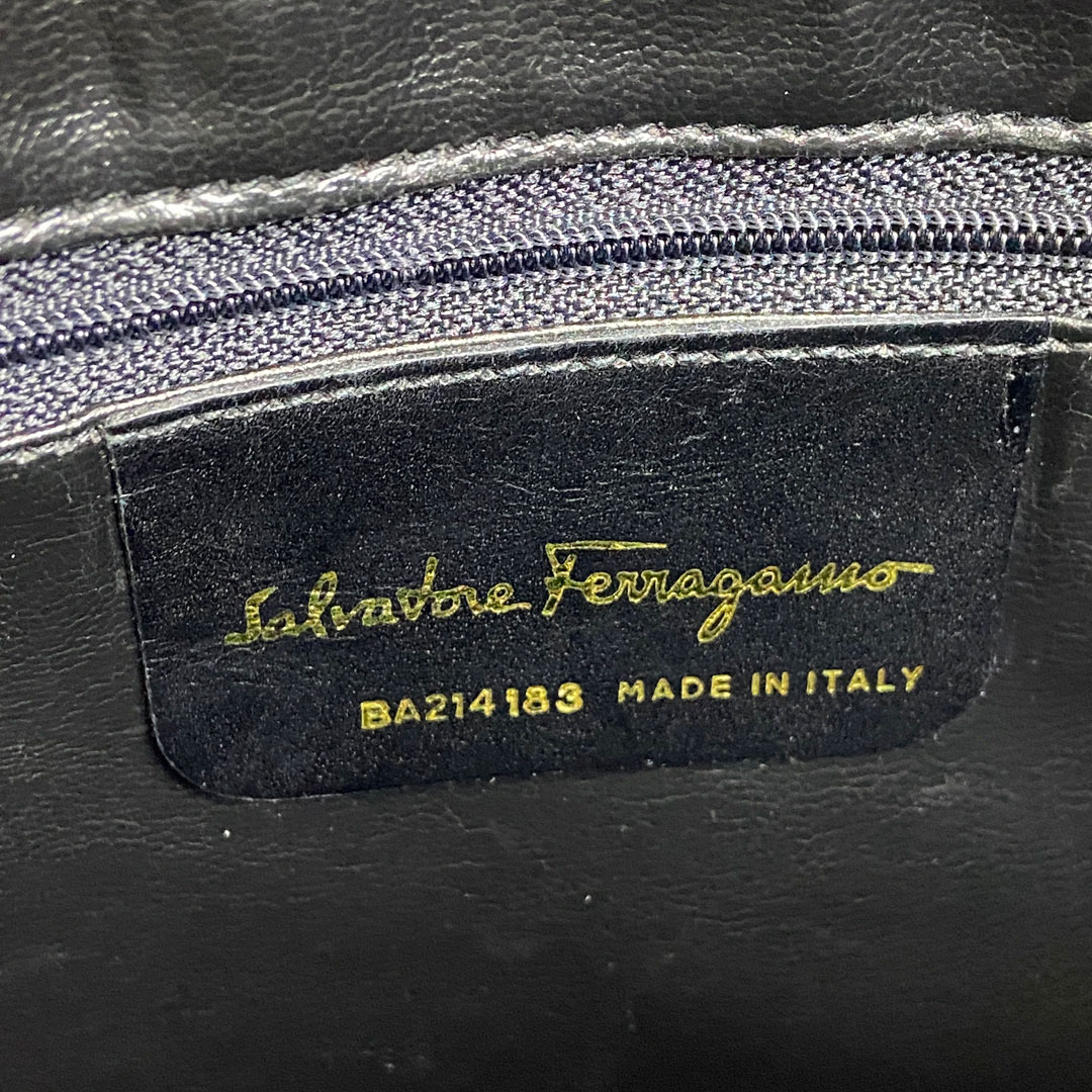 Salvatore Ferragamo サルバトーレ・フェラガモ ヴァラリボン ショルダーバッグ レザー ブラック