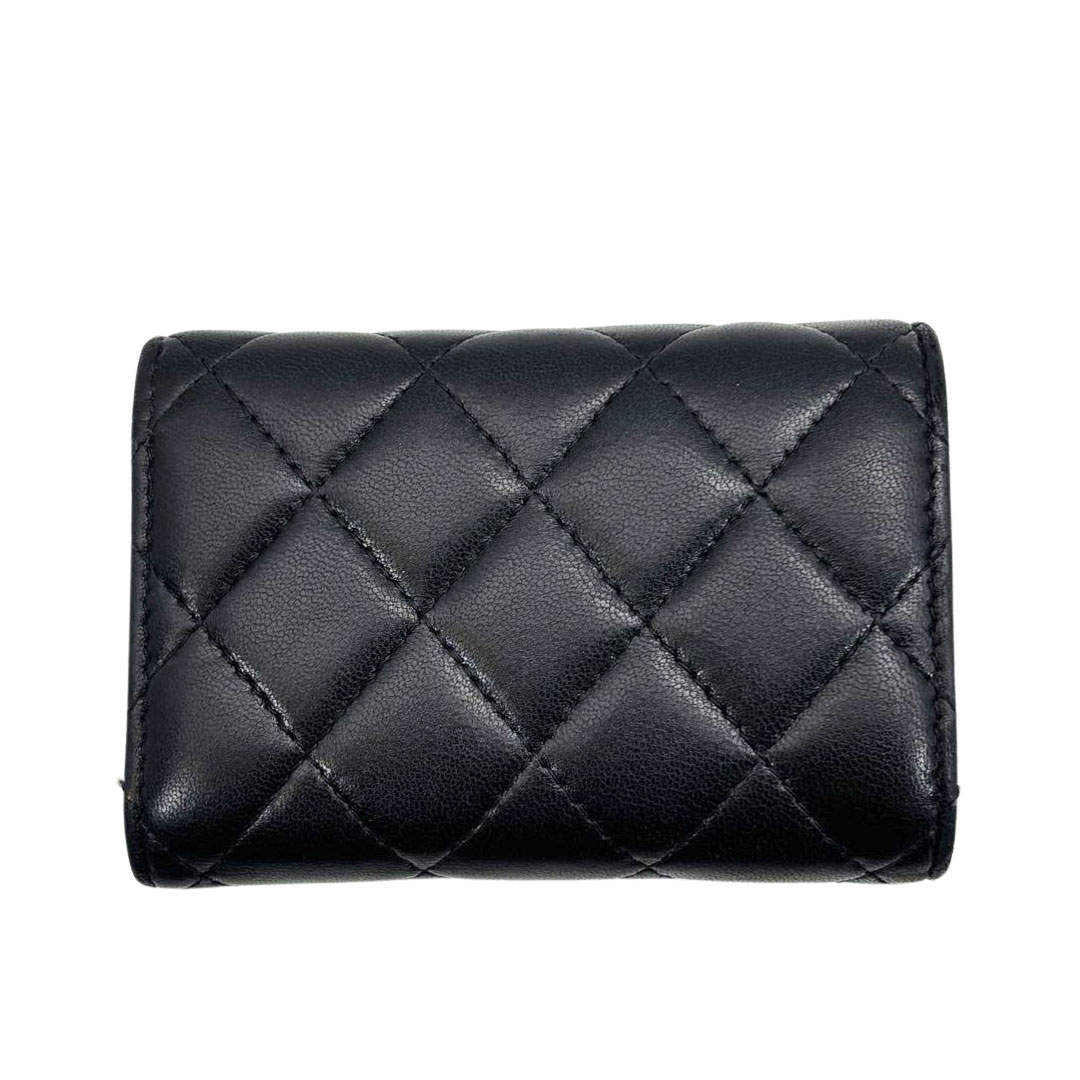 CHANEL シャネル 三つ折り財布 クラシック スモールフラップ