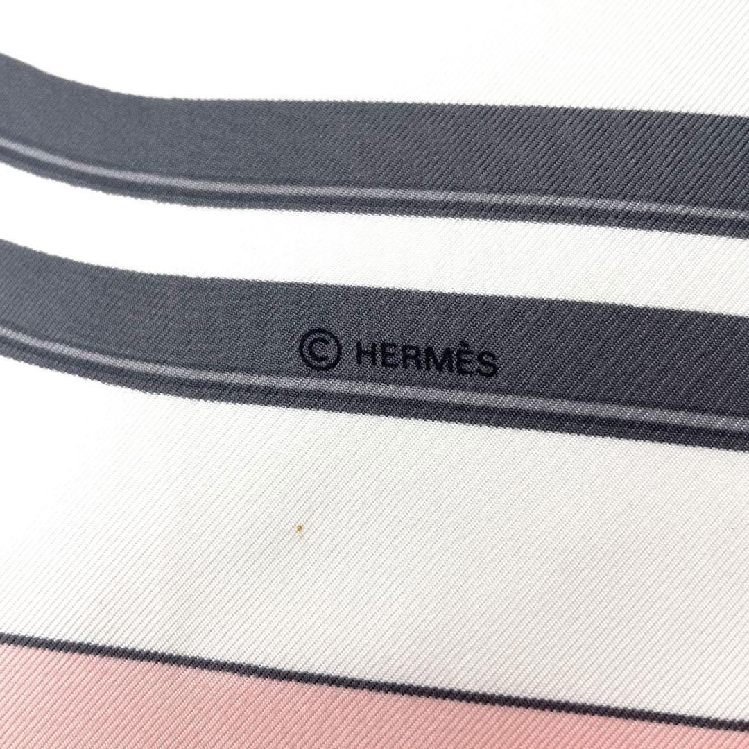 HERMES エルメス スカーフ カレ90 『BRIDES de GALA（式典用馬勒）』シルク ピンク ホワイト　