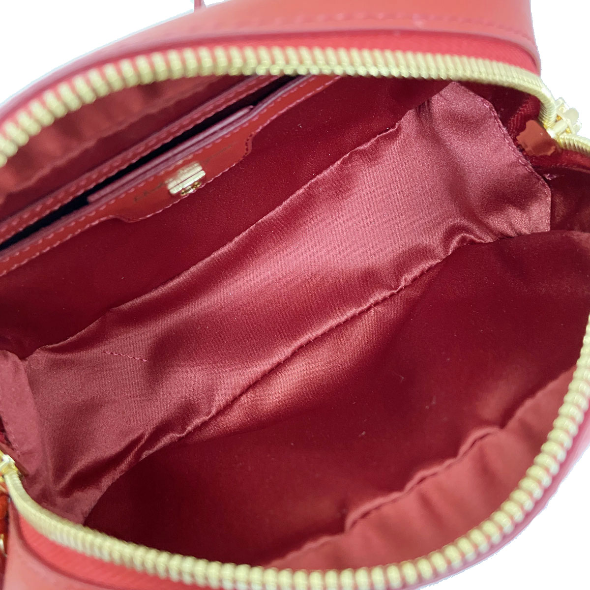 Salvatore Ferragamo フェラガモ シティ ガンチーニ ミニショルダーバッグ レザー レッド/ゴールド金具 21-H006 0691324