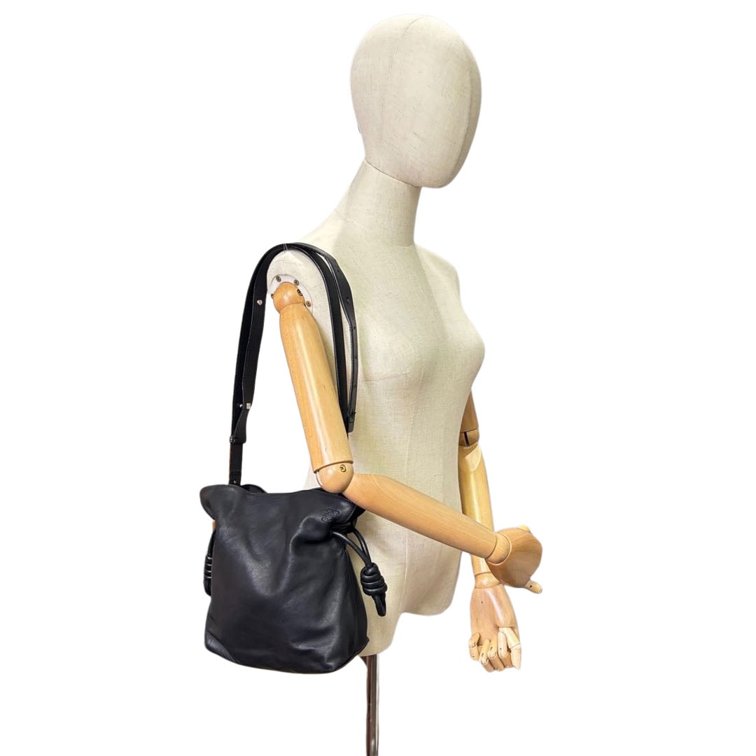 LOEWE ロエベ ショルダーバッグ フラメンコ ノット スモール ナッパレザー ブラック