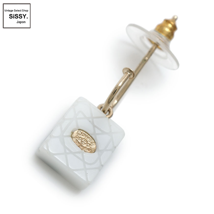 シャネル ■CHANEL■ ピアス カンボン ホワイト ブラック ゴールド 05C