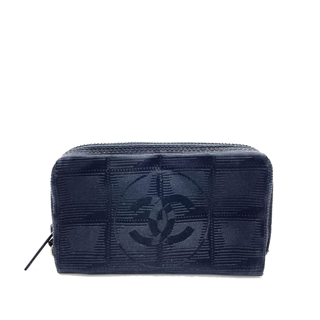 CHANEL シャネル ミニポーチ ニュートラベルライン ナイロン ブラック 6番台