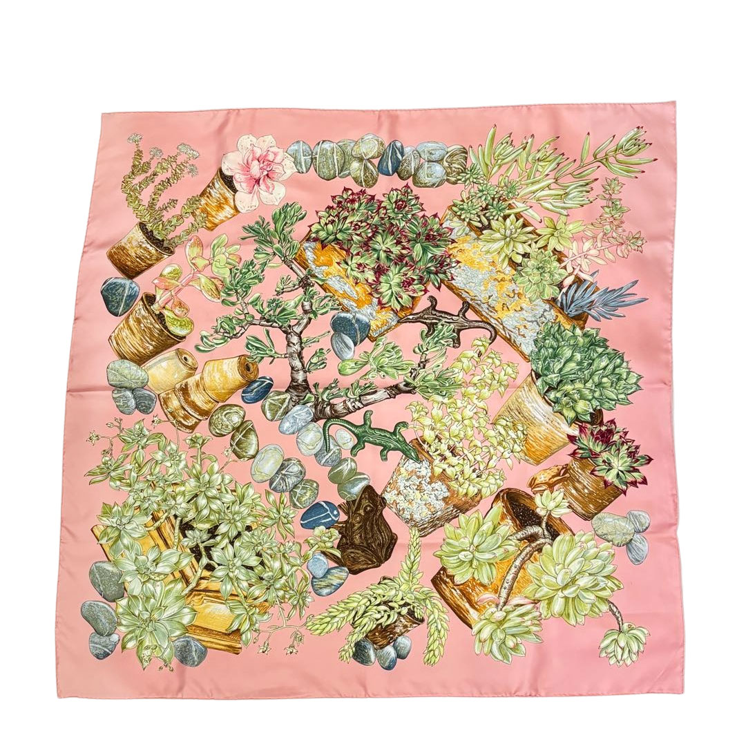 本日限定価格　エルメス　スカーフ　カレ90 JARDIN SECRET 秘密の庭 HERMES エルメス スカーフ カレ90 『JARDIN SECRET(秘密の庭)』 シルク
