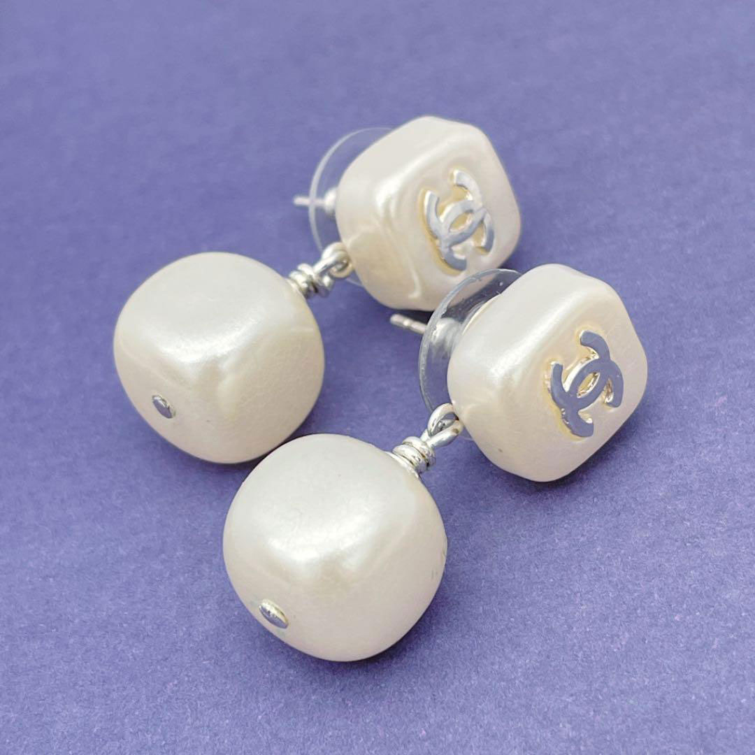 CHANEL シャネル スイングピアス フェイクパール ココマーク シルバー 02A