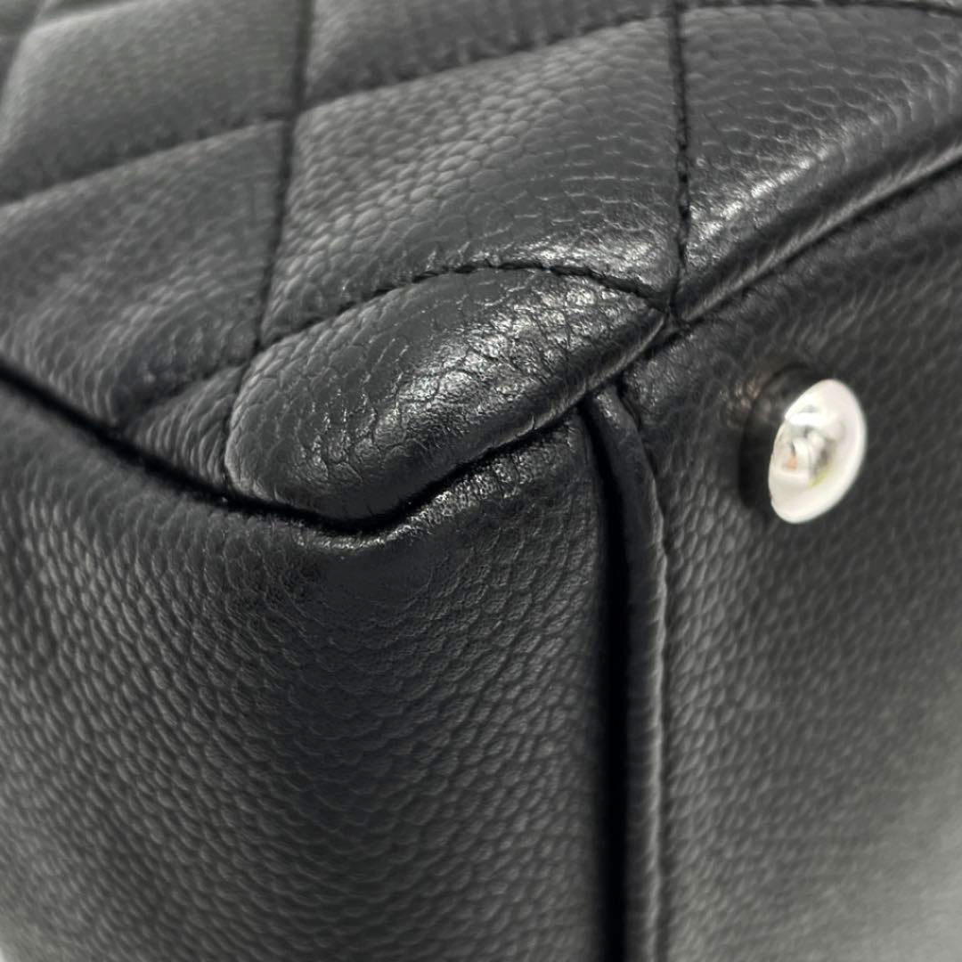 CHANEL シャネル チェーントートバッグ マトラッセ プチタイムレス キャビアスキン ブラック シルバー金具 11番台 A18004