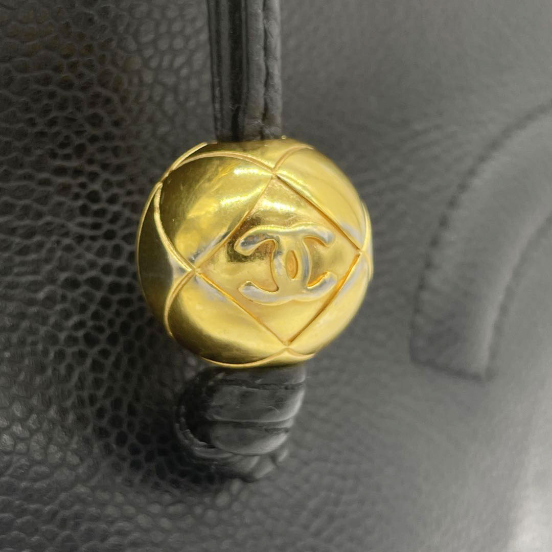 CHANEL シャネル ショルダーバッグ ココマーク キャビアスキン ブラック ゴールド金具 シール剥がれ跡あり