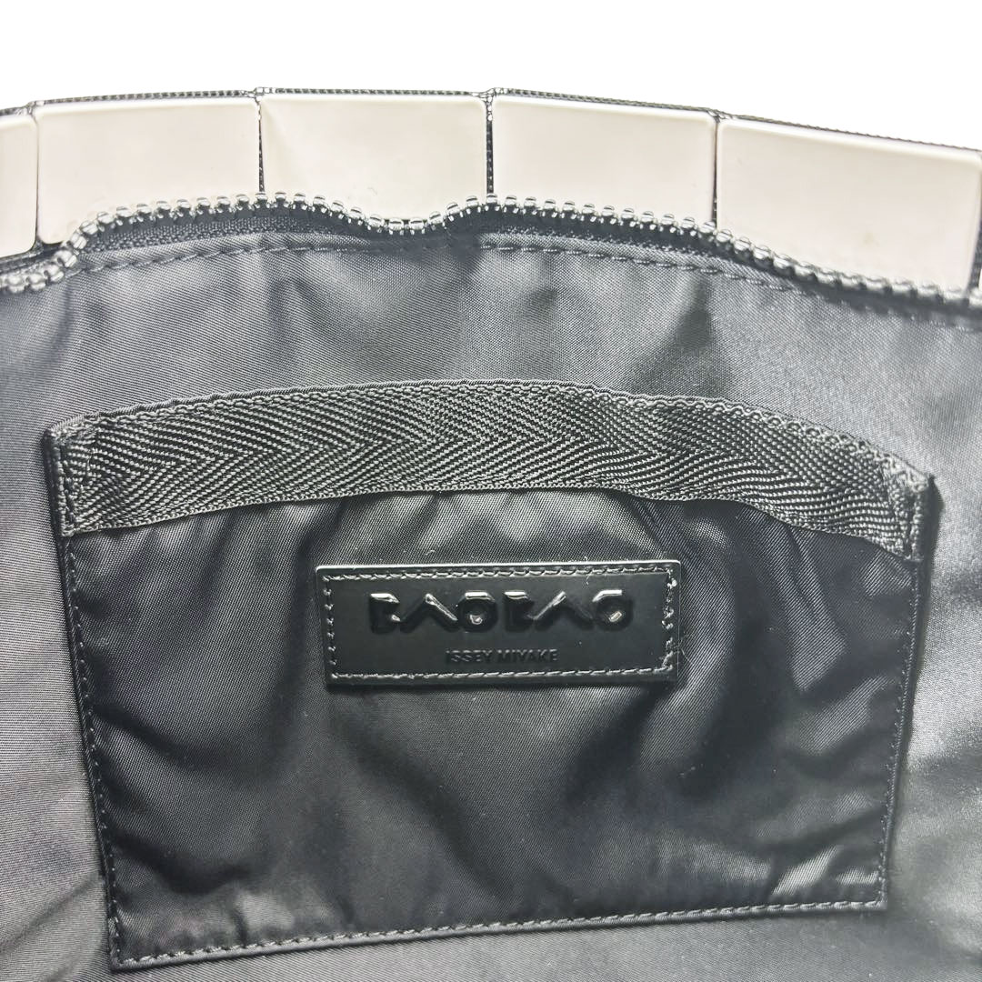 ISSEY MIYAKE BAOBAO イッセイミヤケ バオバオ ルーセント ショルダー