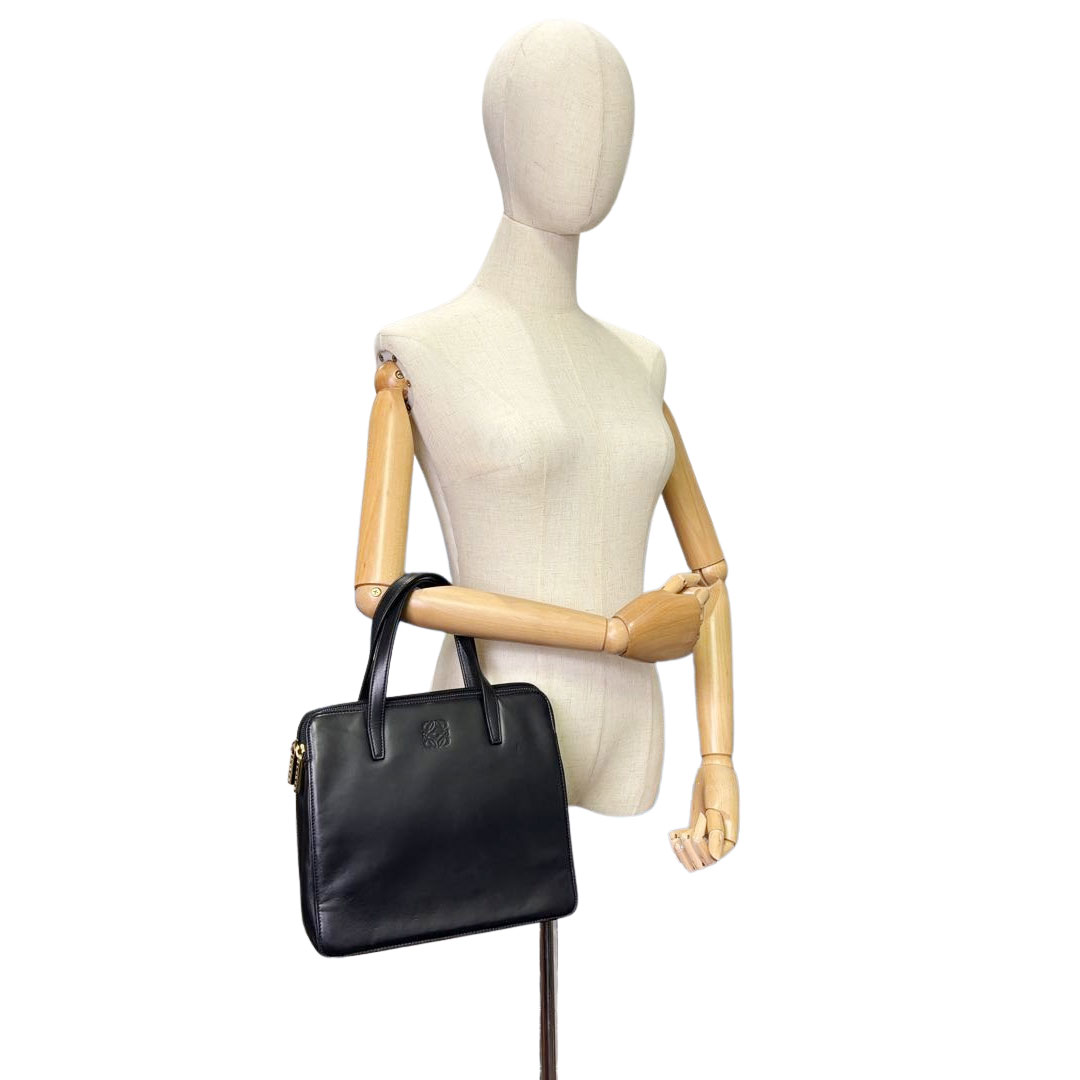 AA978 LOEWE ハンドバッグ レザー アナグラム ゴールド金具 ブラック LOEWE ロエベ ハンドバッグ アナグラム ラムレザー ブラック/ゴールド