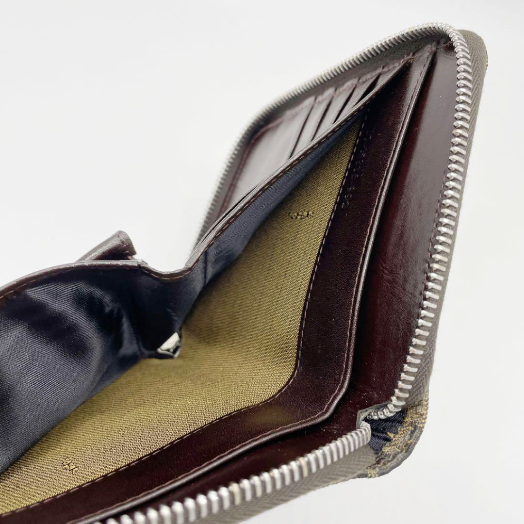 FENDI フェンディ ラウンドファスナー 二つ折り財布 キャンバス ズッカ柄 ブラウン