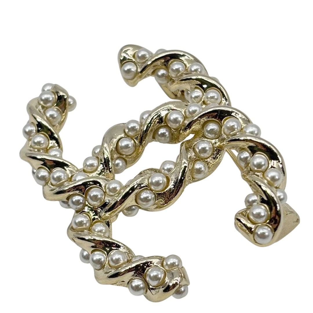 CHANEL パール ツイストブローチ CHANEL シャネル ブローチ ココマーク ツイスト フェイクパール C25V