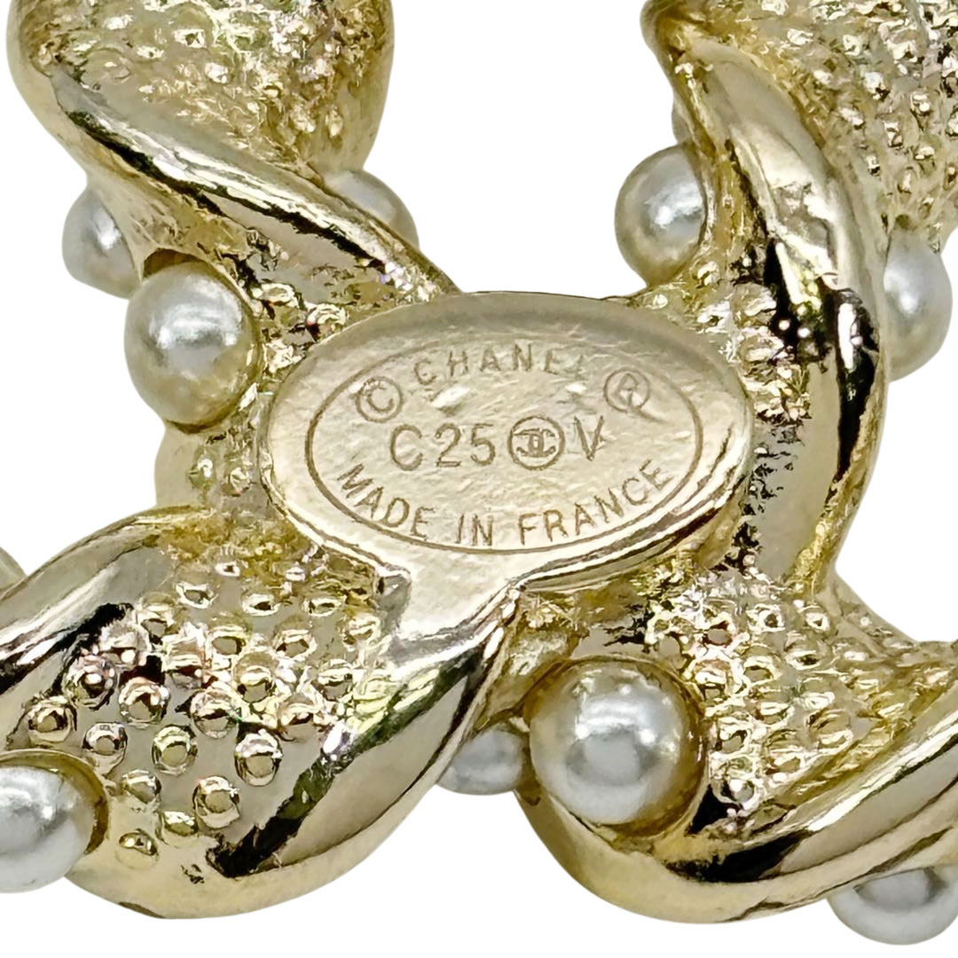 CHANEL シャネル ブローチ ココマーク ツイスト フェイクパール C25V