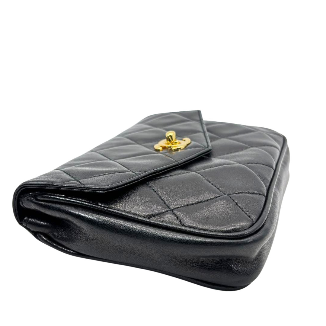 CHANEL シャネル マトラッセ ウエストバッグ ターンロック ラムスキン