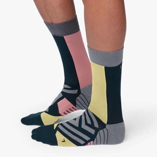 On オン Running High Sock ランニングハイソックス Navy｜Dustrose ネイビー×ローズ メンズサイズ