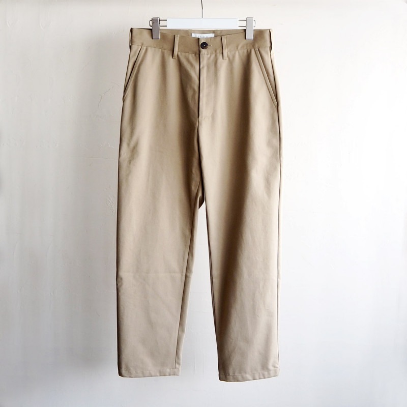 STUDIO NICHOLSON スタジオニコルソン MENS メンズ BILL FLAT FRONT TAPERED PANT ピーチドコットンテーパードパンツ TAN タン|STUDIO NICH