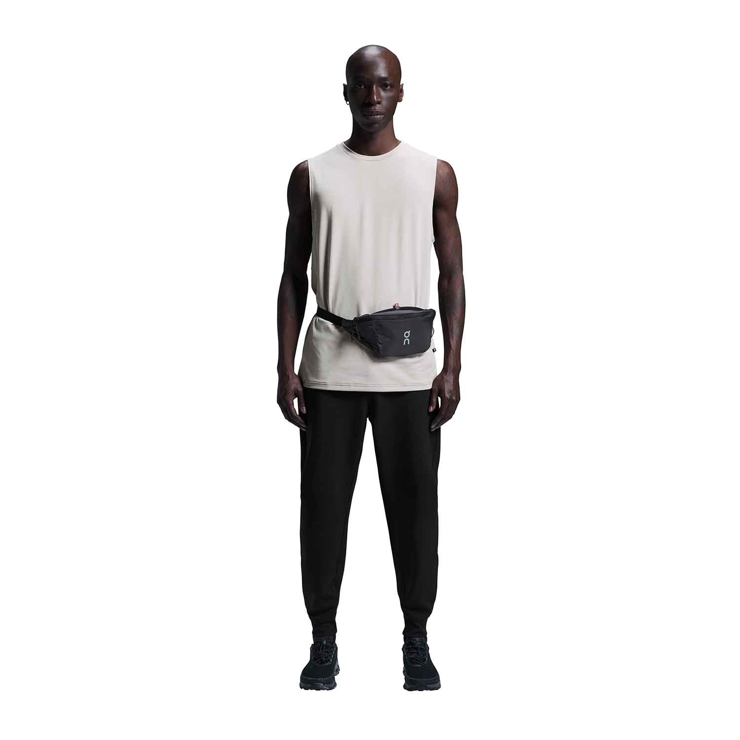 On オン Waist Pack 2L Lite ウエストパック 2L ライト Magnet マグネット