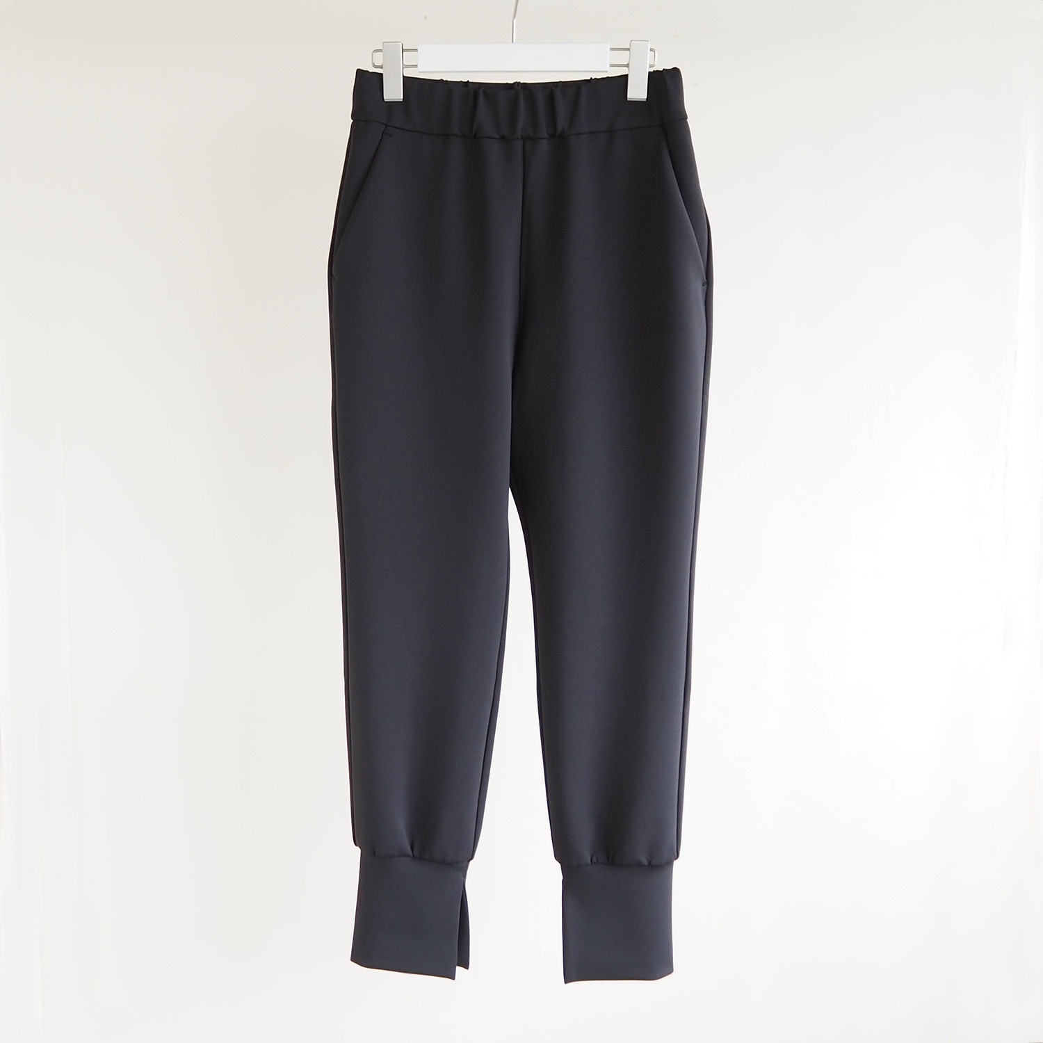 FANTASTICDAYS WOMENS ファンタスティックデイズ ウィメンズ PLIE ジャージースリットパンツ ブラック