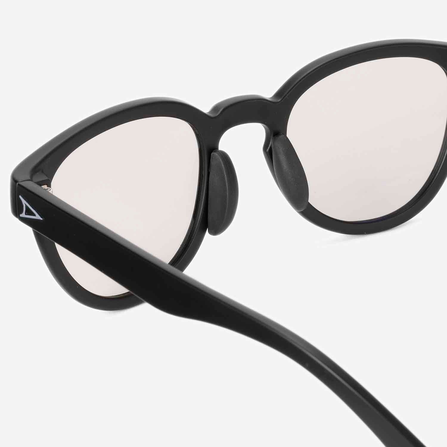 TYMER タイマー サングラス ELIOT エリオット Matte Black / Photochromic Grey Polarized (偏光調光レンズ) 