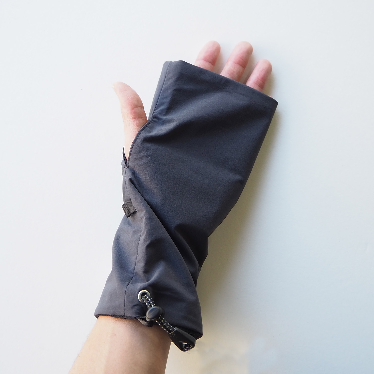 halo commodity ハロコモディティー Peaks Wrist Gaiter ピークス