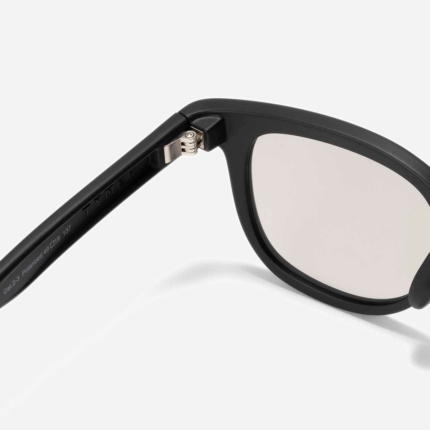 TYMER タイマー サングラス BLAKE ブレイク Matte Black / Photochromic Grey Polarized (偏光調光レンズ)