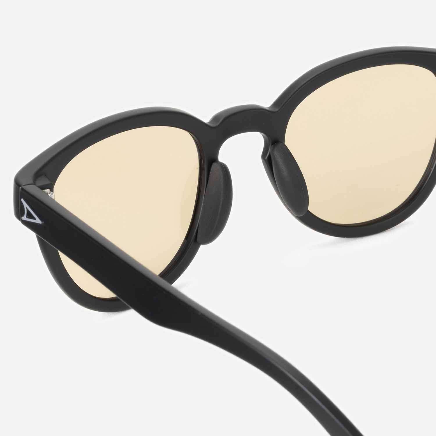 TYMER タイマー サングラス ELIOT エリオット Matte Black / Photochromic Brown Polarized (偏光調光レンズ) 