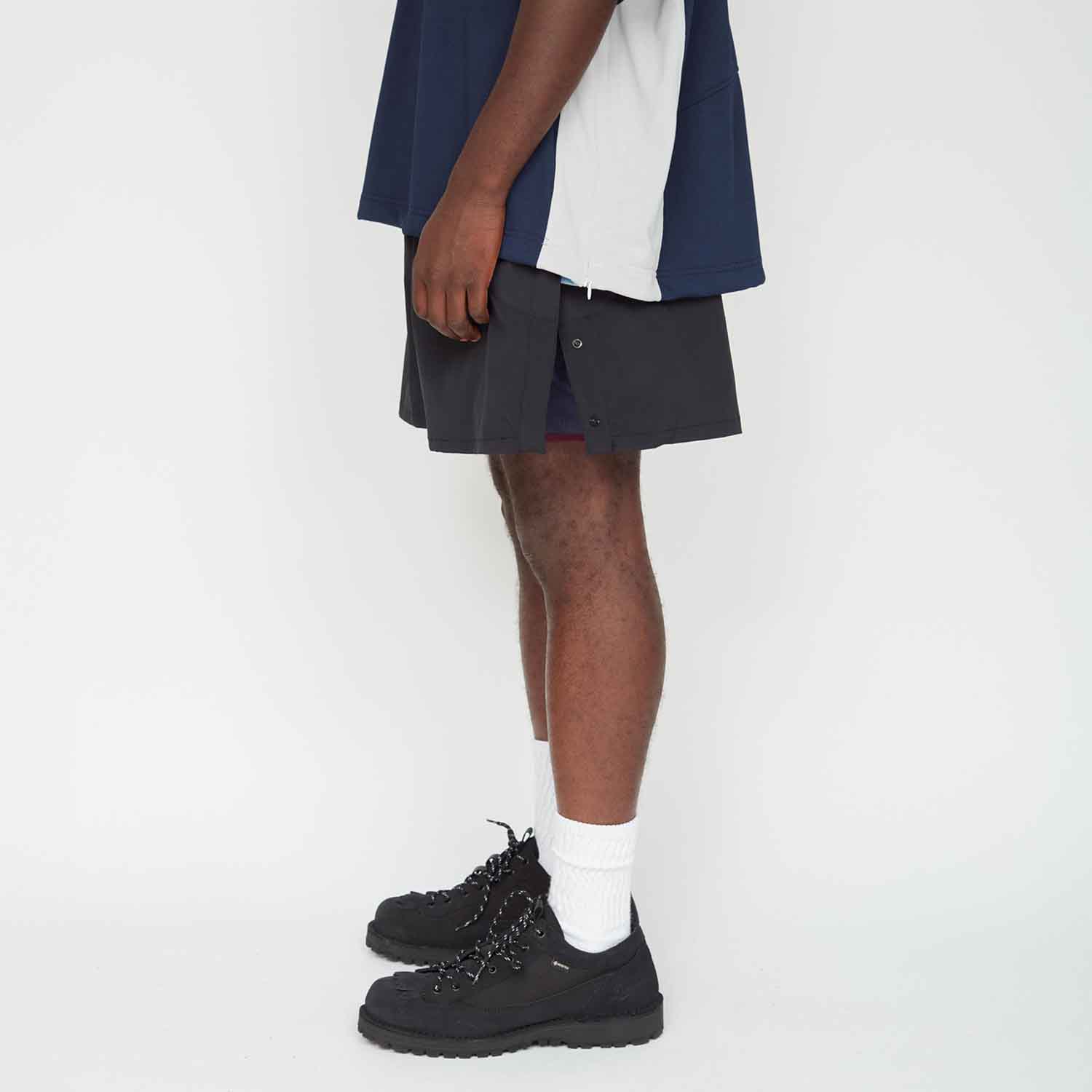 UNTRACE アントレース _159 レジャーショーツ BLACK