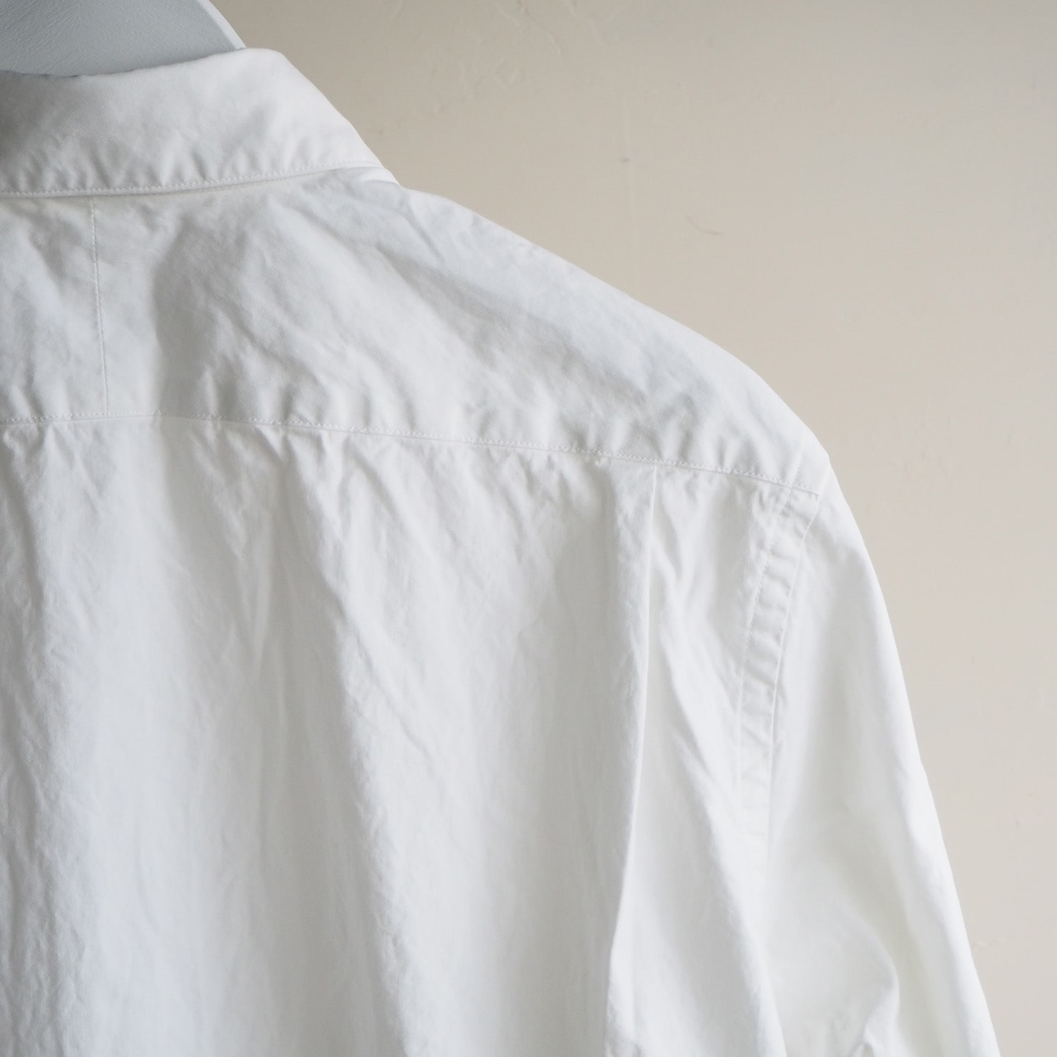 S H エスエイチ REGULAR COLLAR SHIRT レギュラーカラーシャツ WHITE ホワイト