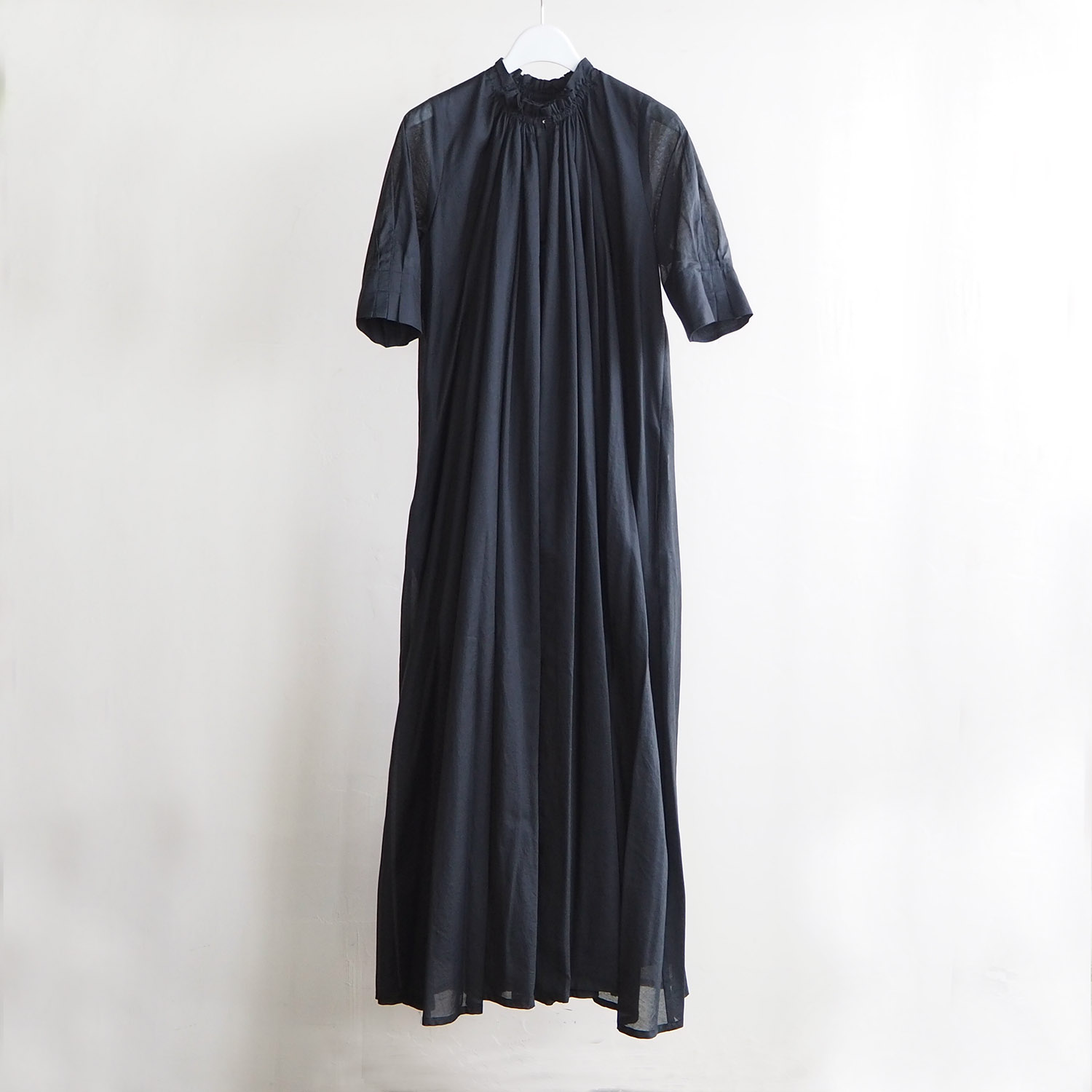 NEPLA. WOMENS ネプラ ウィメンズ GATHER ONE PIECE ギャザーワンピース ブラック