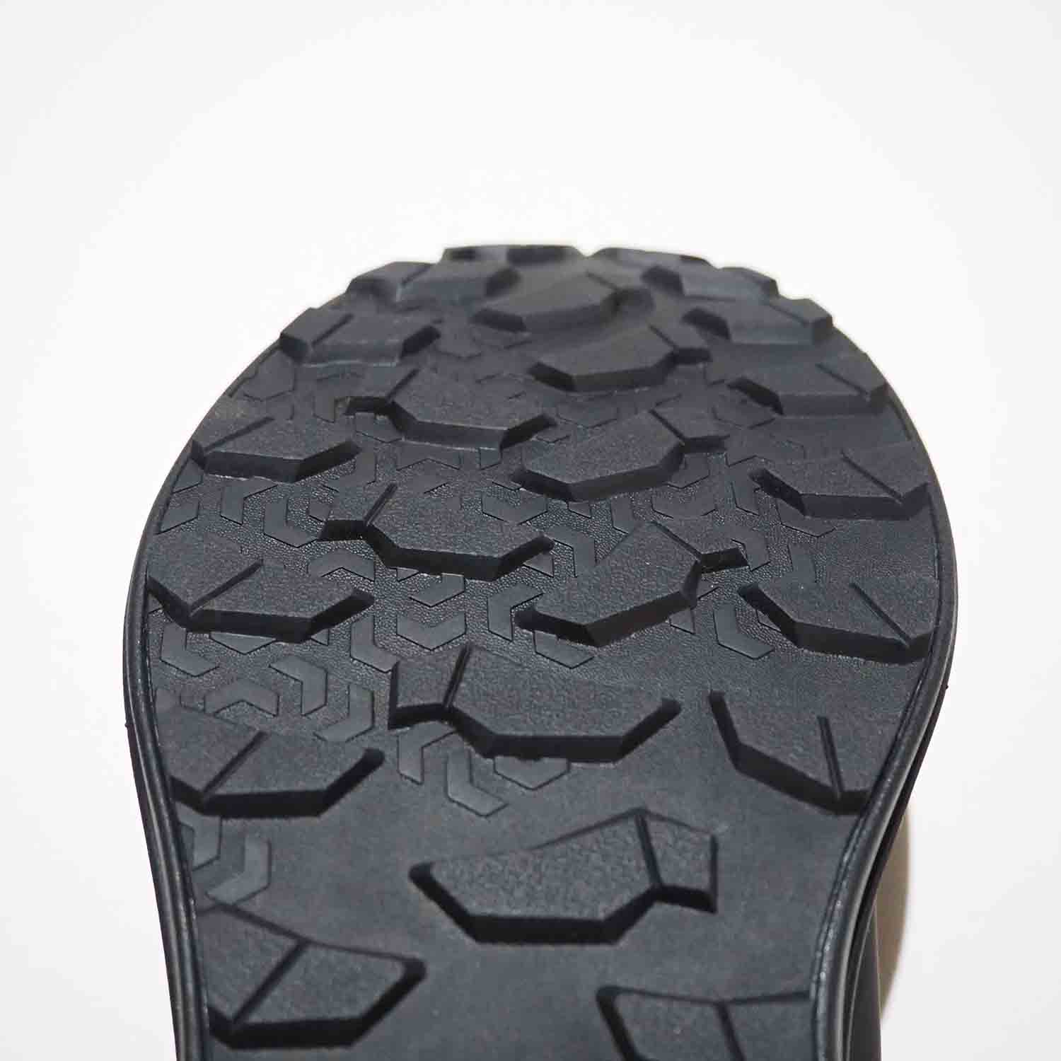 DESCENTE ALLTERRAIN デサントオルテライン VERTHER ベルサー ユーティリティーシューズ BALCK ブラック
