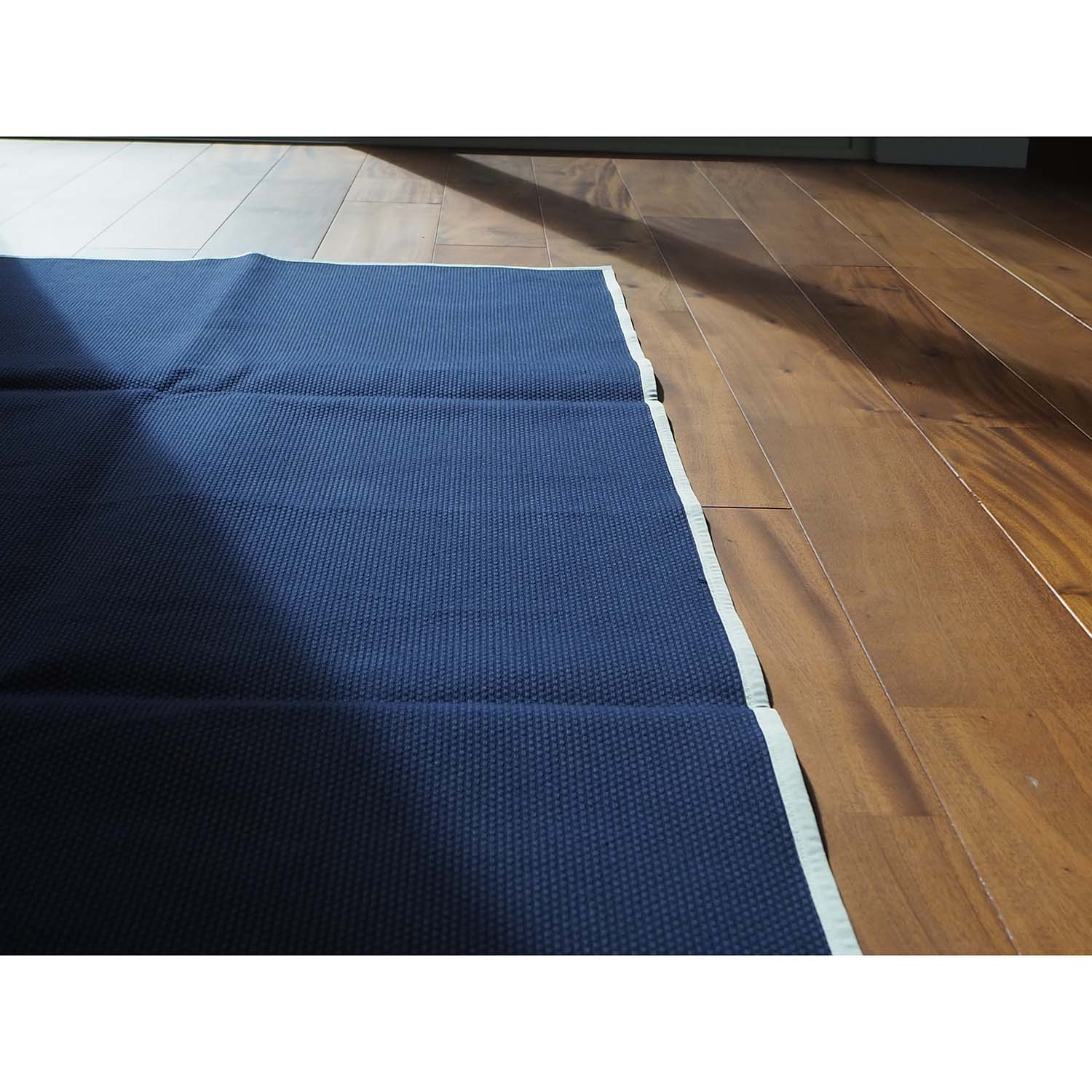 Cabas キャバ Multi rug Square マルチラグ スクエア ネイビー×ホワイト