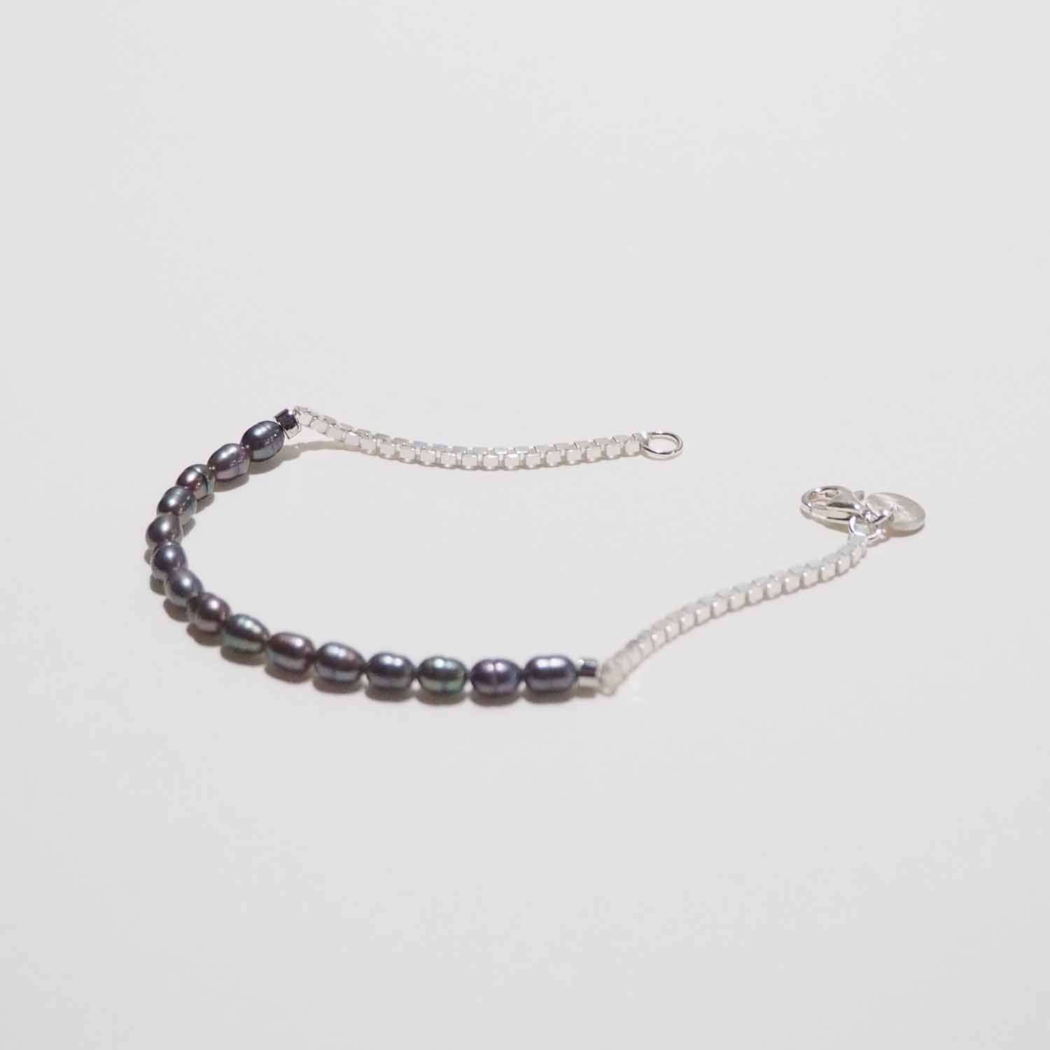 ERA. イーラ TWNKL PAS BRACELET パールシルバーコンビブレスレット BLACK ブラック