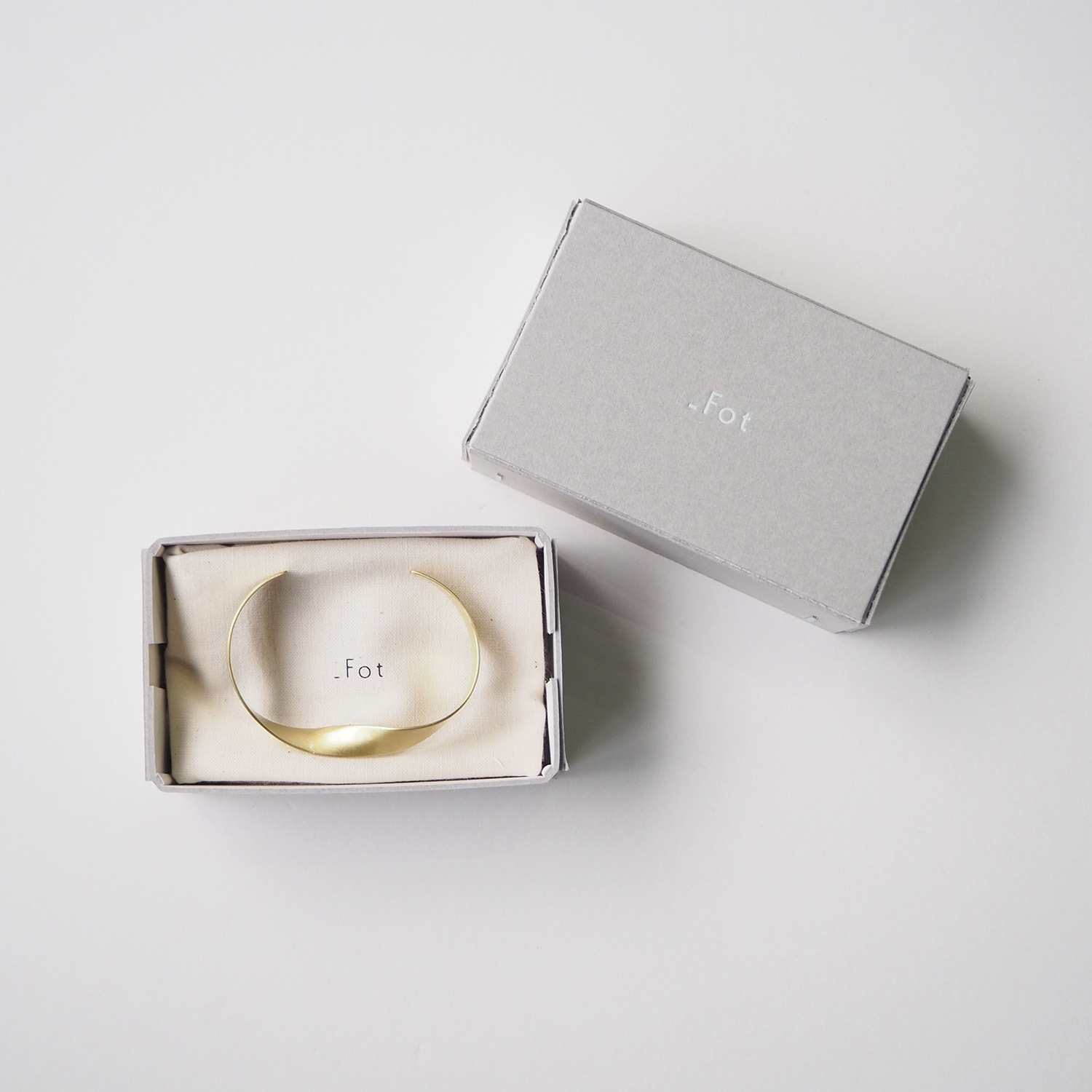 RUDE GALLERY TWIST BANGLE BRASS 使用2回 箱付 RUDE GALLERY TWIST BANGLE BRASS 使用2回 箱付